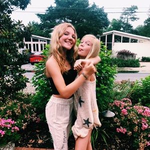 Meet your Posher, Stella